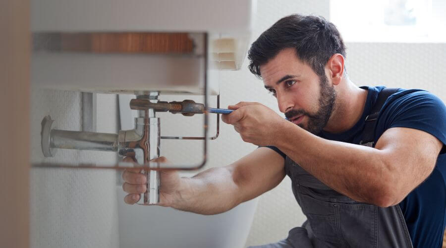 Expert burst pipe repair services in Hackett, AR